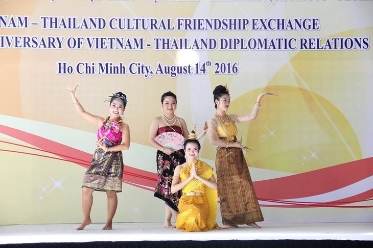 В г.Хошимине прошла программа культурного обмена между Вьетнамом и Таиландом - ảnh 1